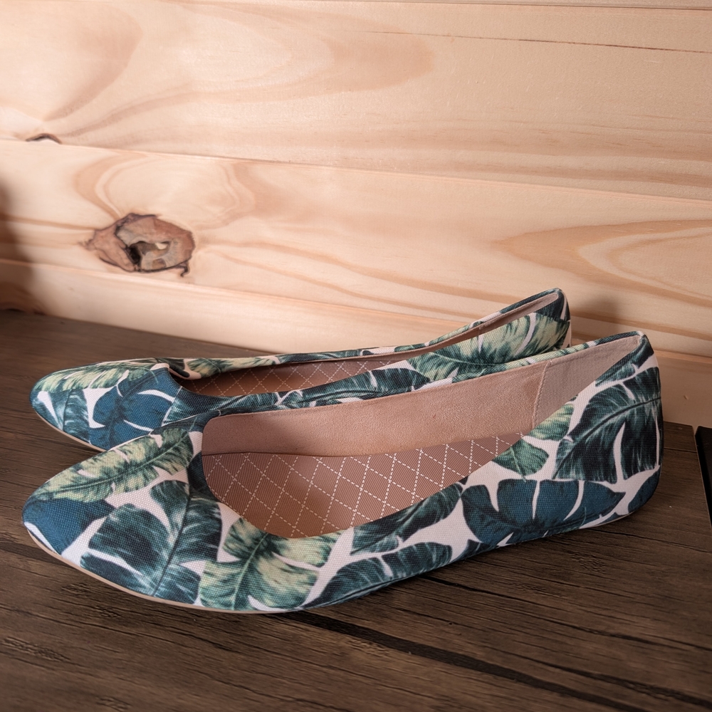 Kate And Mel Monstera Leaf Print Women's Flats